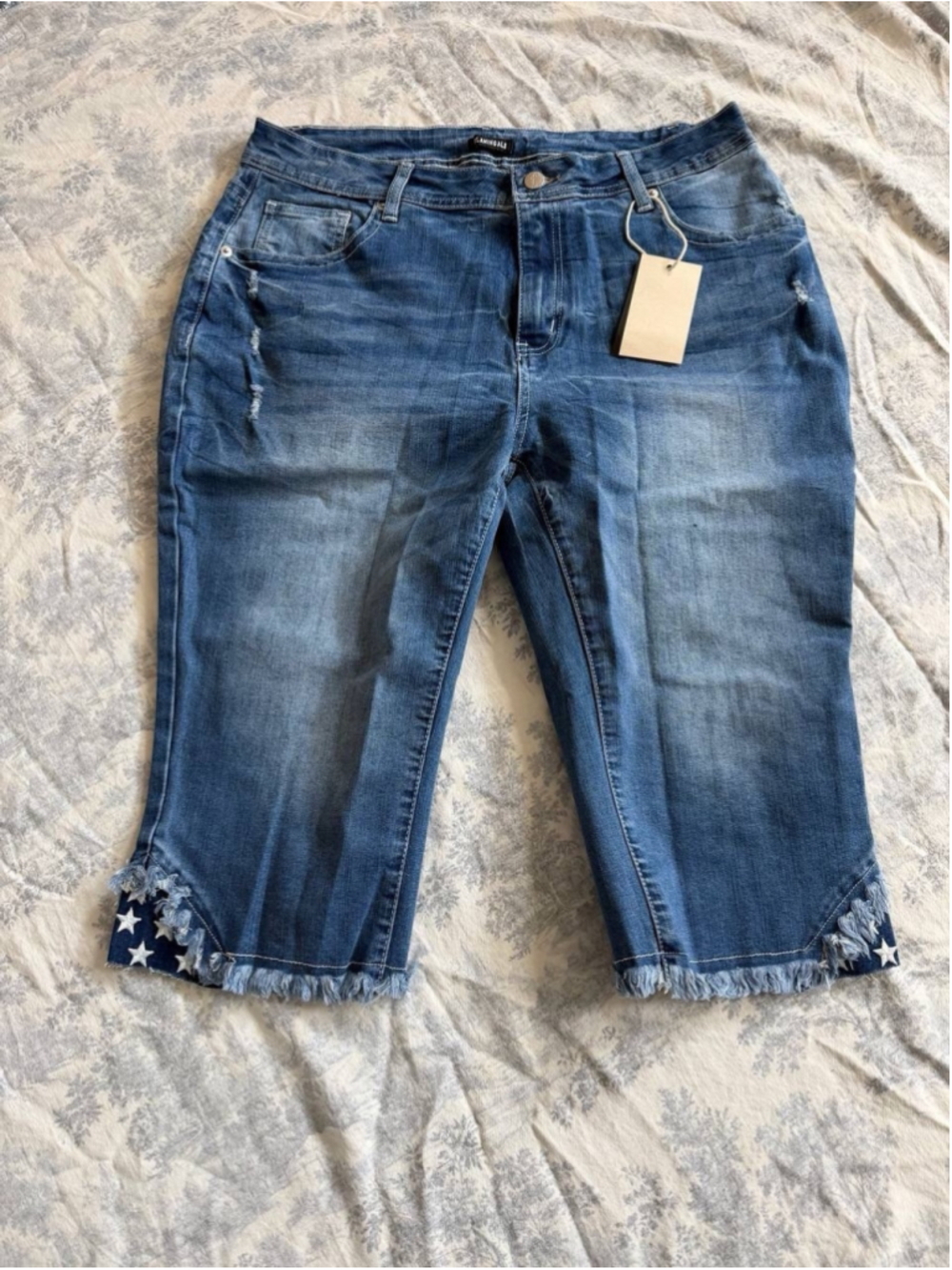 Flamingals Mid Rise Capri Skinny Wash Crop Ripped Raw Hem Jeans 2XL